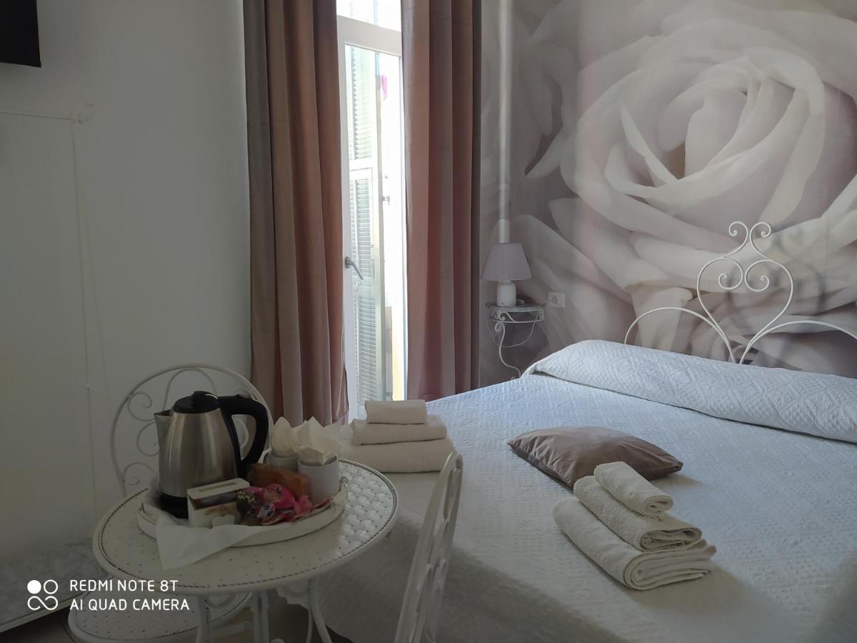 Le Camere Dei Fiori Сан Ремо Екстериор снимка